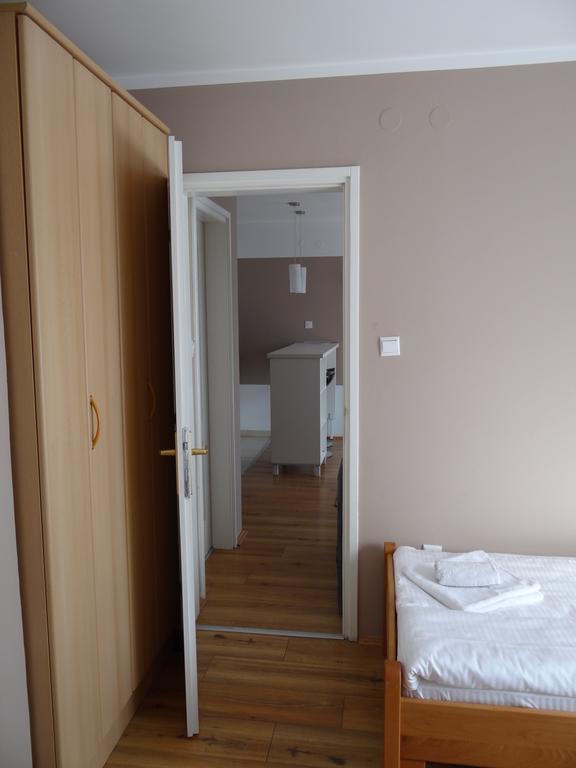 Hostel S Novi Sad Dış mekan fotoğraf