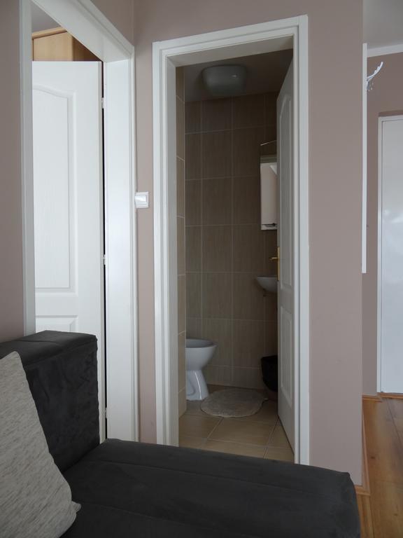Hostel S Novi Sad Dış mekan fotoğraf