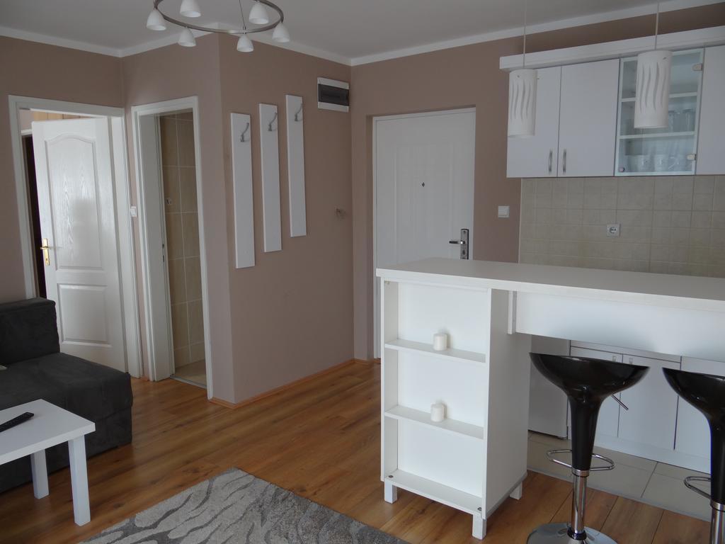 Hostel S Novi Sad Dış mekan fotoğraf