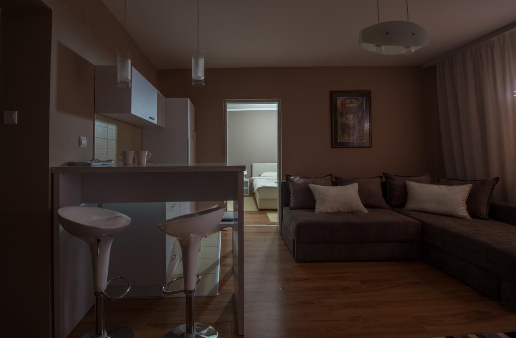 Hostel S Novi Sad Dış mekan fotoğraf