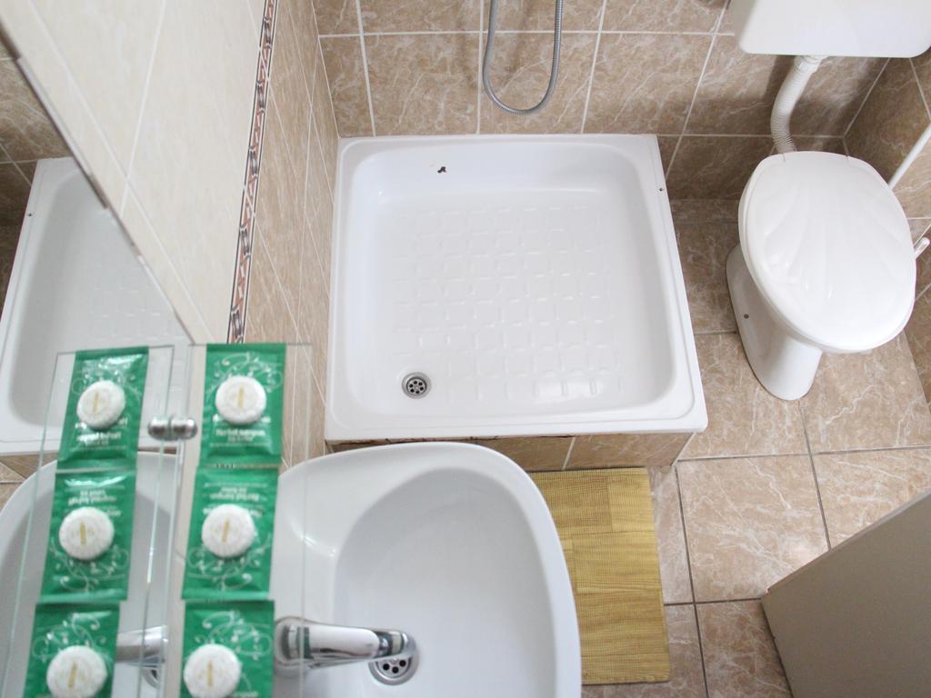 Hostel S Novi Sad Dış mekan fotoğraf
